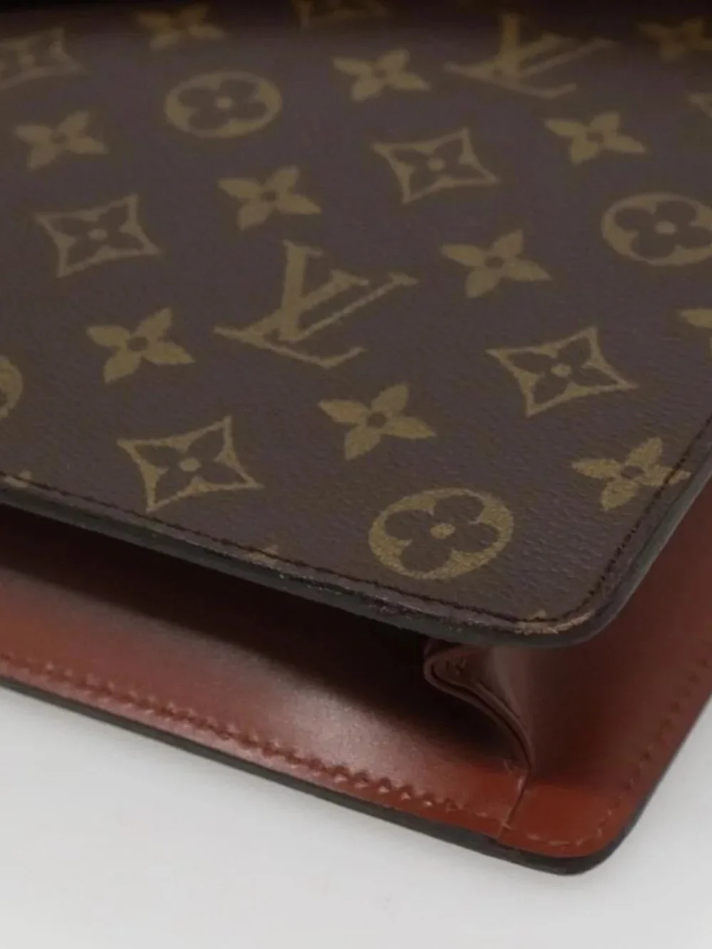 LOUIS VUITTON Monogram Porte Documents Bandouliere Bag M53338 Auth 121485